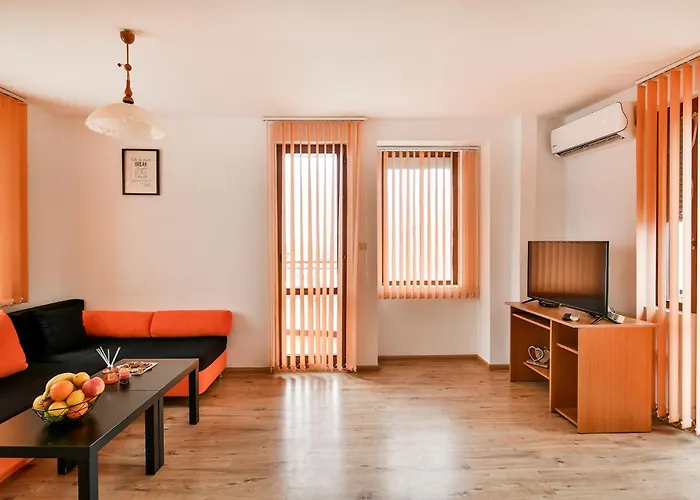 Apartment Thermae, Steps From The Sea With Free Parking
