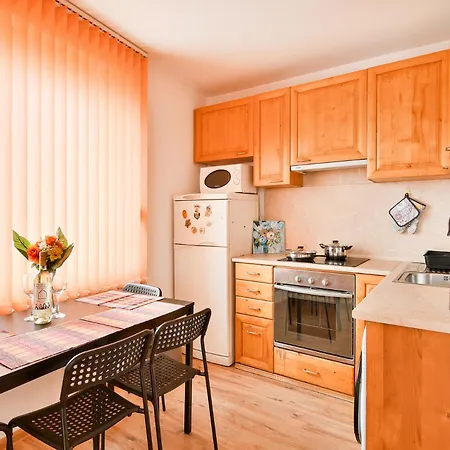 Thermae, Steps From The Sea With Free Parking * Varna